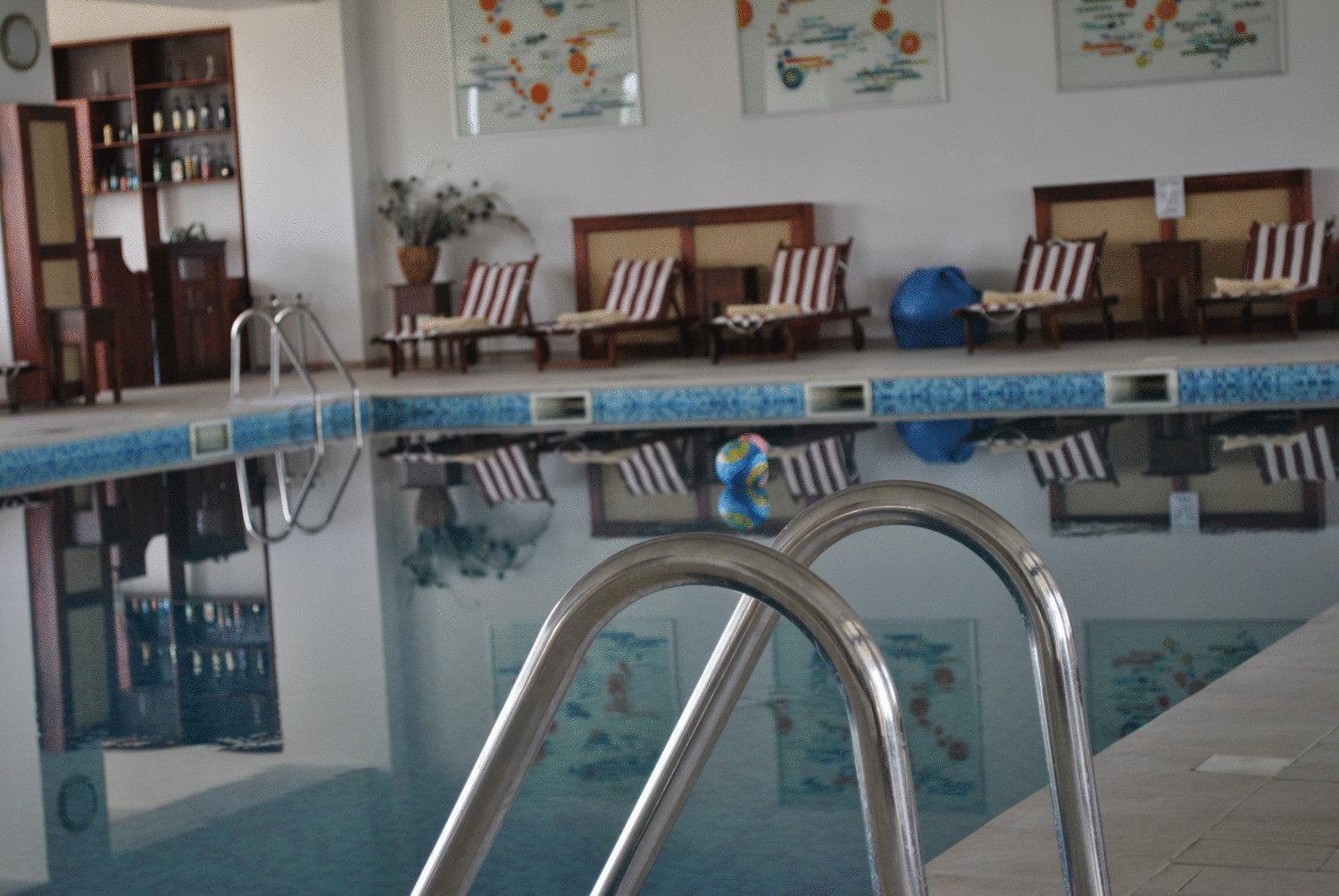 Club Insieme Grand Resort Potlogi Extérieur photo